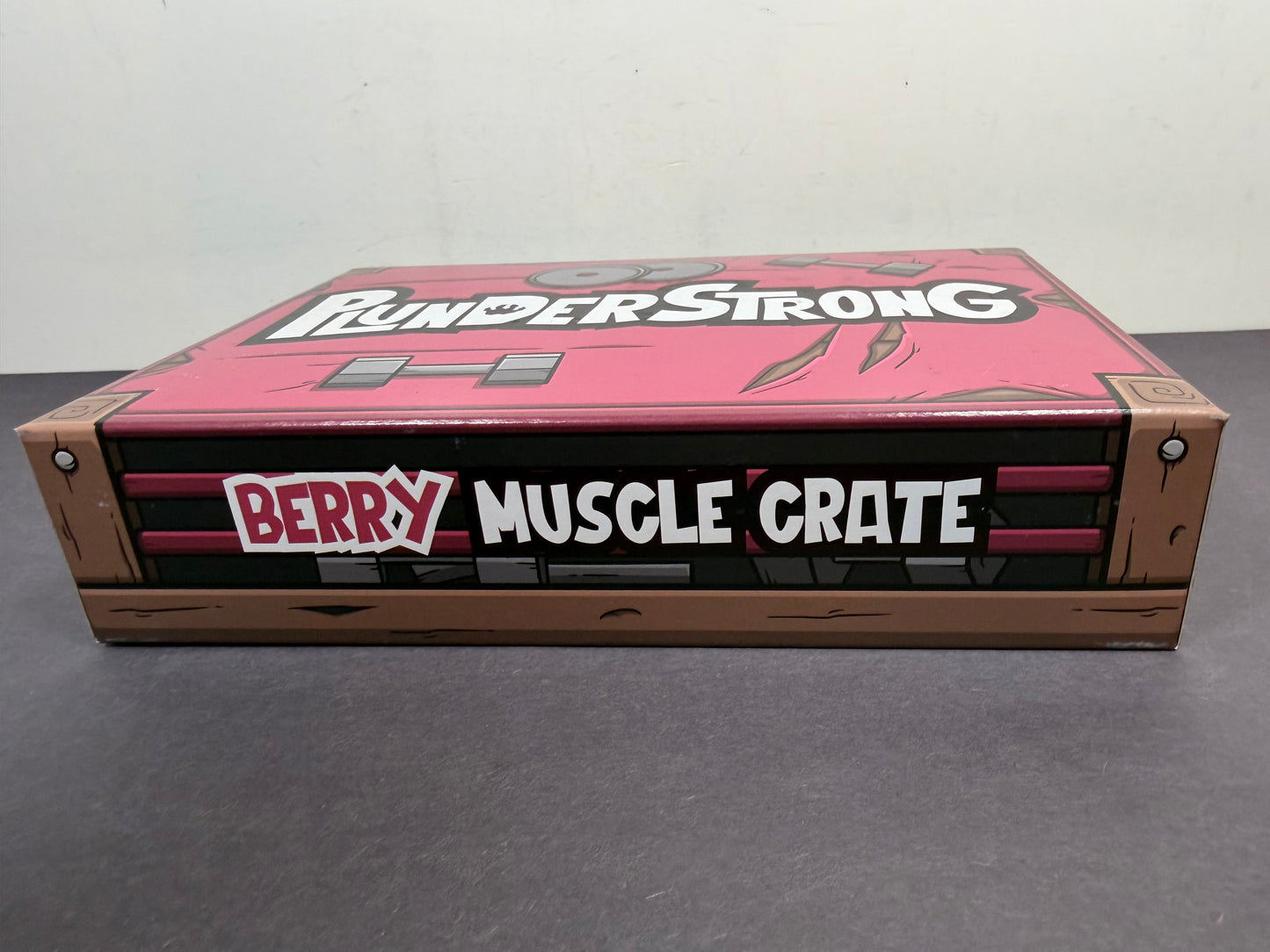 Plunderlings Plunderstrong Berry Muscle Crate 1/12 Scale Figure Add-Ons